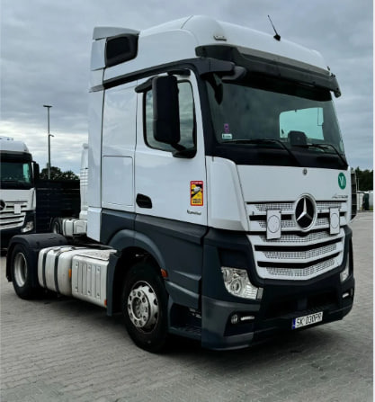 MERCEDES-BENZ Actros 1845 with retarder - Tractor unit: picture 1 MERCEDES-BENZ Actros 1845 with retarder - Tractor unit: picture 1