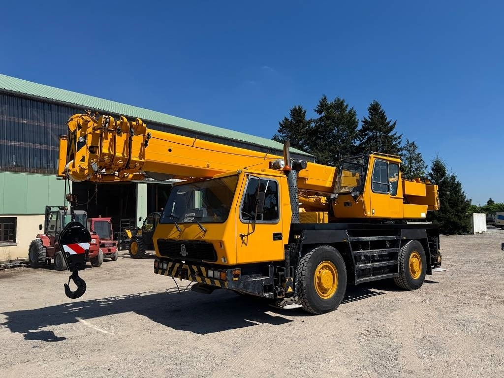Grove GMK 2035 - All terrain crane: picture 1 Grove GMK 2035 - All terrain crane: picture 1
