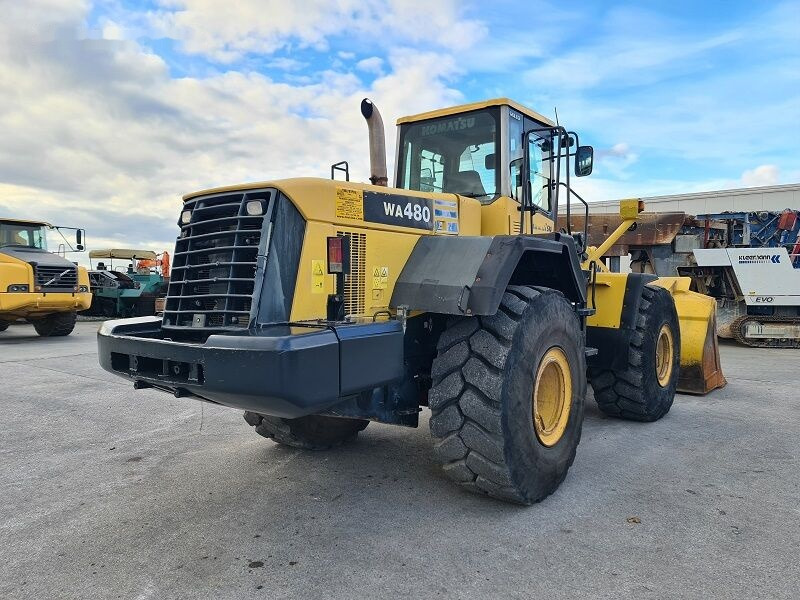 Komatsu WA480-5 - Wheel loader: picture 4 Komatsu WA480-5 - Wheel loader: picture 4