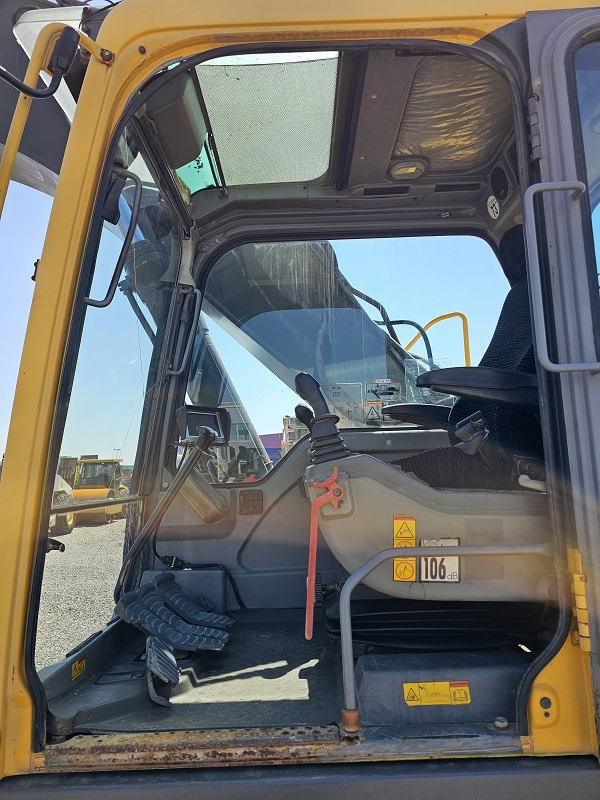 Crawler excavator VOLVO EC240BNLC: picture 9