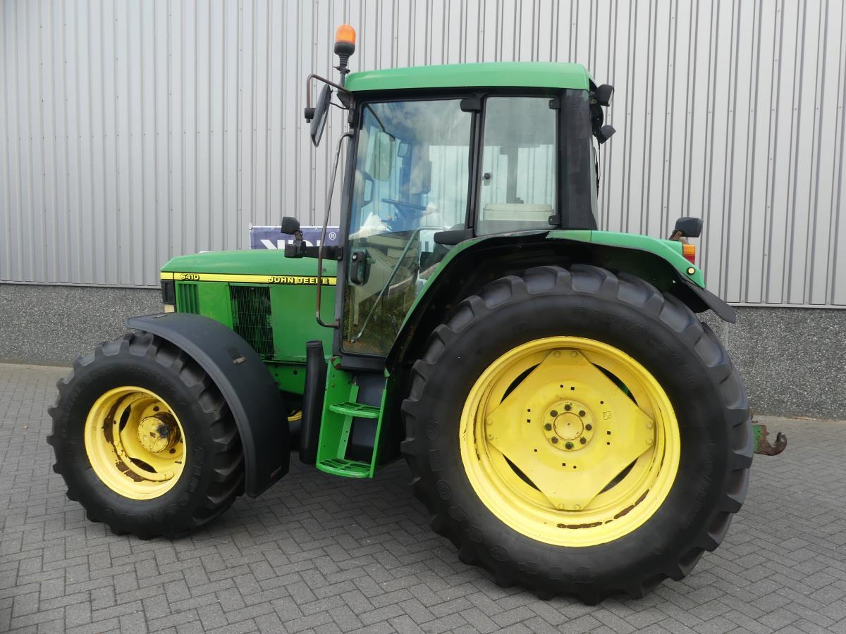 John-Deere 6410 - Farm tractor: picture 3 John-Deere 6410 - Farm tractor: picture 3