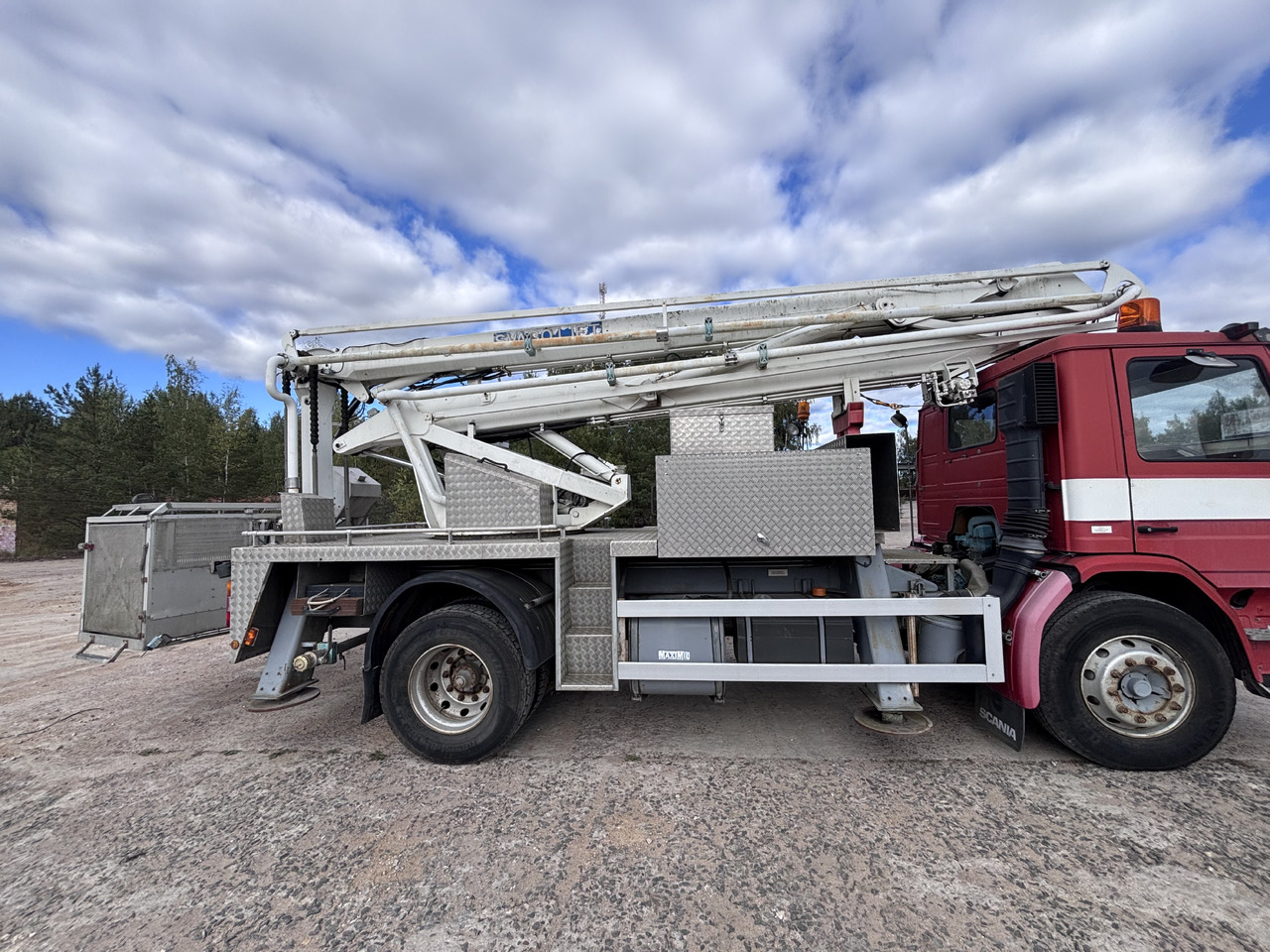 SCANIA - Fire engine: picture 4 SCANIA - Fire engine: picture 4