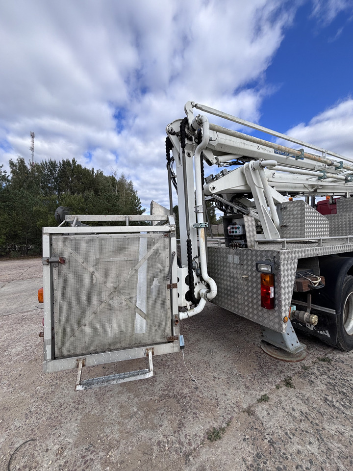 SCANIA - Fire engine: picture 5 SCANIA - Fire engine: picture 5