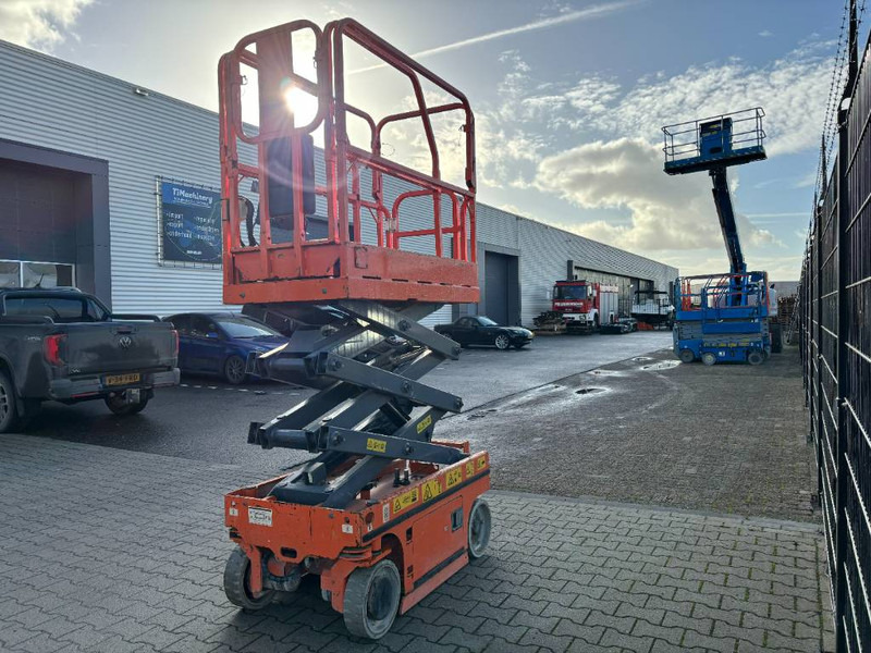 Yamei MS1330 - Scissor lift: picture 1 Yamei MS1330 - Scissor lift: picture 1