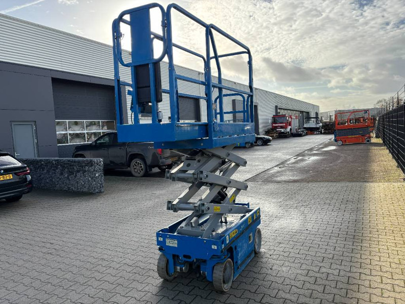 Yamei MS1330 - Scissor lift: picture 1 Yamei MS1330 - Scissor lift: picture 1