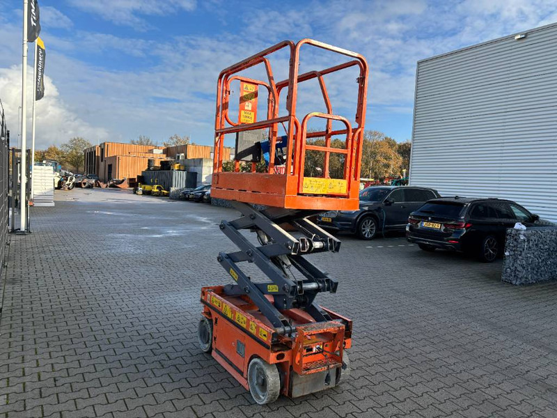 Yamei MS1330 - Scissor lift: picture 4 Yamei MS1330 - Scissor lift: picture 4