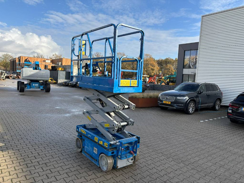 Yamei MS1330 - Scissor lift: picture 4 Yamei MS1330 - Scissor lift: picture 4