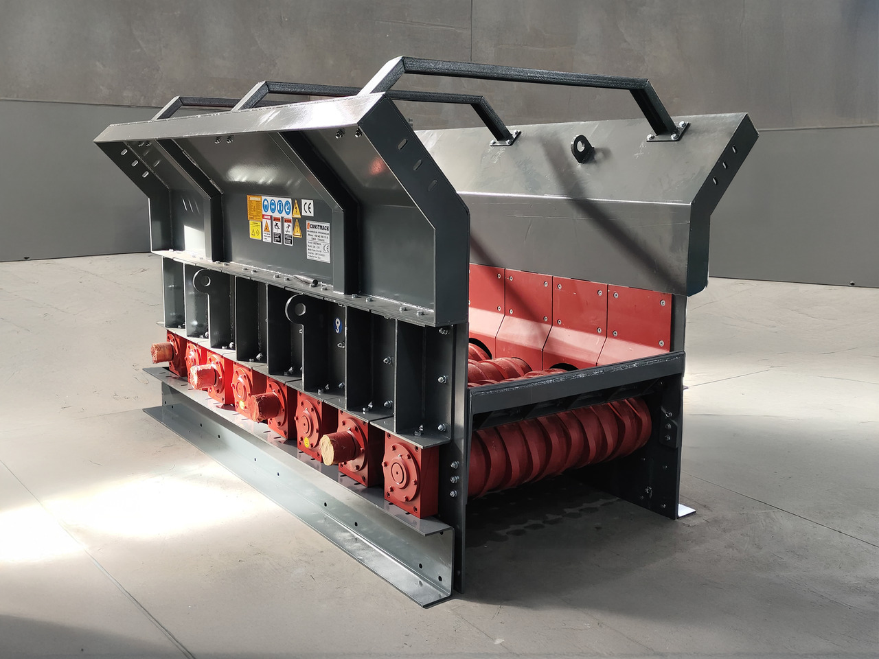 CONSTMACH High-Performance Wobbler Feeder for Continuous Material Flow | Industrial-Grade Feeder System - Mining equipment: picture 1 CONSTMACH High-Performance Wobbler Feeder for Continuous Material Flow | Industrial-Grade Feeder System - Mining equipment: picture 1