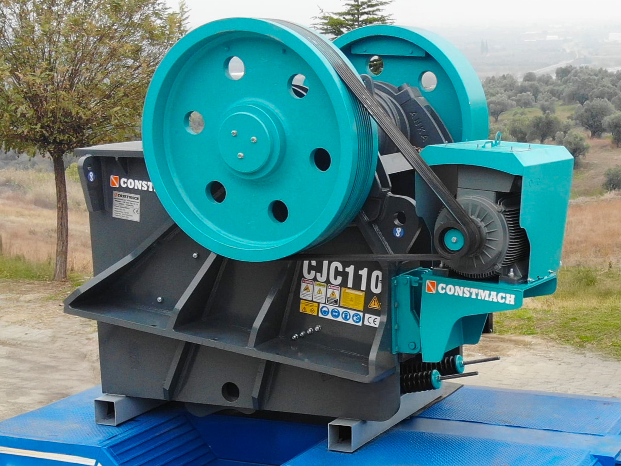 Constmach 420-850 Tph Jaw Crusher Best Price - Jaw crusher: picture 5 Constmach 420-850 Tph Jaw Crusher Best Price - Jaw crusher: picture 5