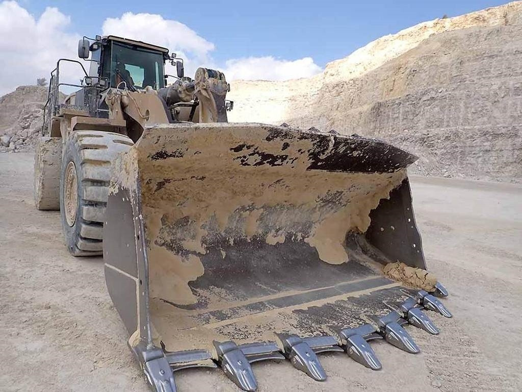 CAT 988K - Wheel loader: picture 2 CAT 988K - Wheel loader: picture 2
