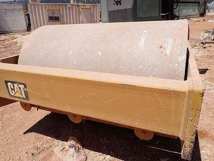 Plate compactor CAT CS64B: picture 13