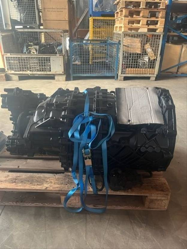 MAN TGA ZF 12AS2131 TD - Gearbox for Truck: picture 2 MAN TGA ZF 12AS2131 TD - Gearbox for Truck: picture 2
