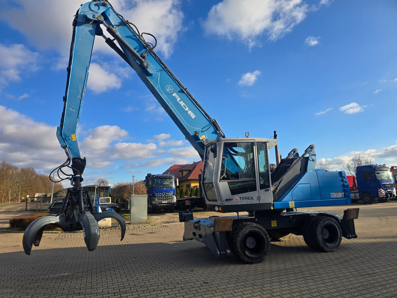 FUCHS MHL 331 - Material handler: picture 2 FUCHS MHL 331 - Material handler: picture 2