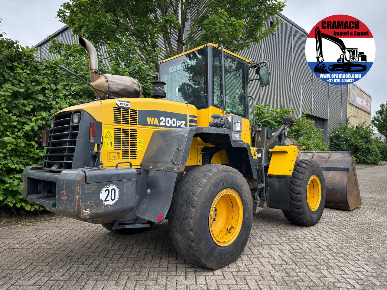Wheel loader KOMATSU WA200PZ-6: picture 4