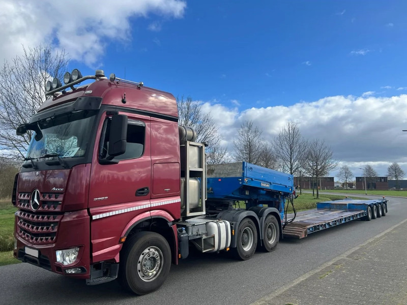 Goldhofer STZ VL44/80 - Low loader semi-trailer: picture 1 Goldhofer STZ VL44/80 - Low loader semi-trailer: picture 1