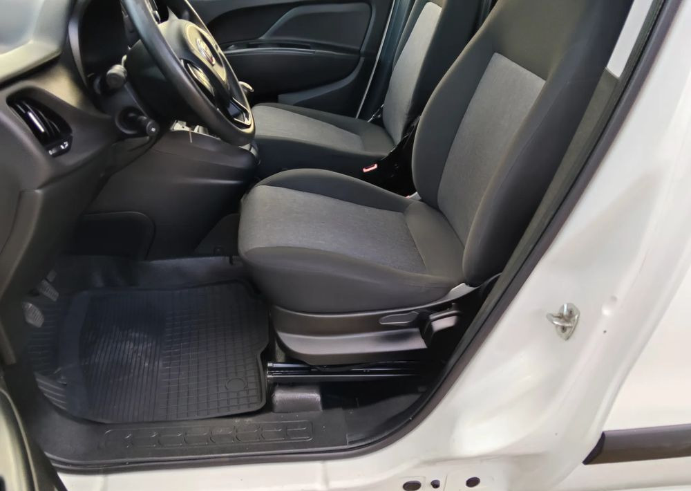 Panel van Fiat Doblo: picture 16