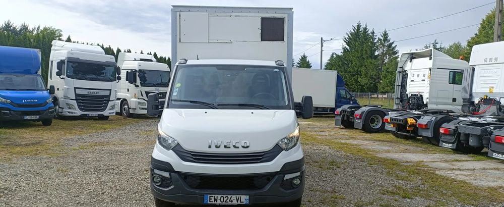 Iveco Daily 35S16 - Closed box van: picture 3 Iveco Daily 35S16 - Closed box van: picture 3