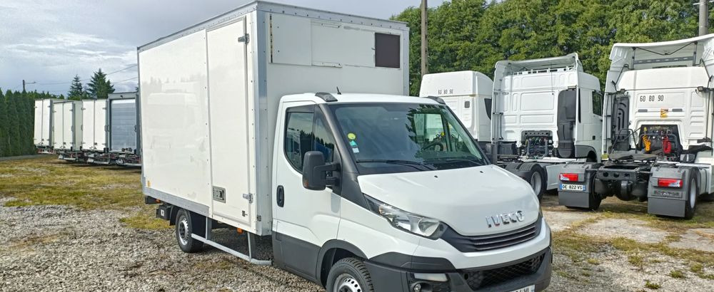 Iveco Daily 35S16 - Closed box van: picture 1 Iveco Daily 35S16 - Closed box van: picture 1