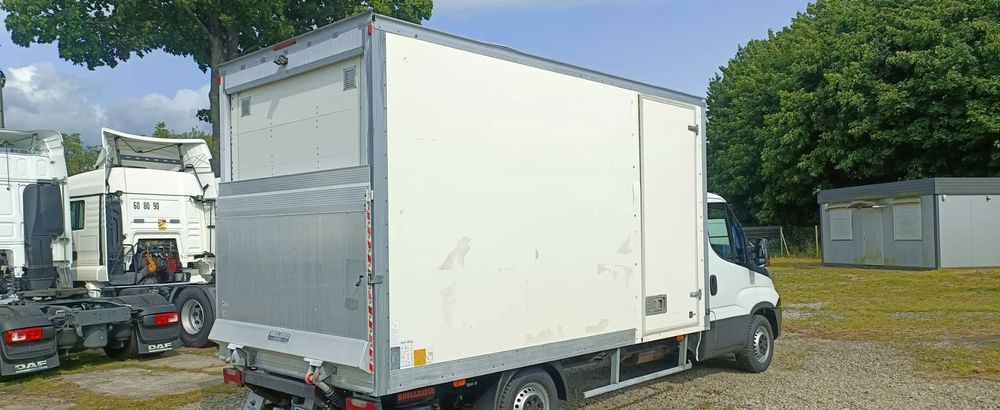 Iveco Daily 35S16 - Closed box van: picture 5 Iveco Daily 35S16 - Closed box van: picture 5