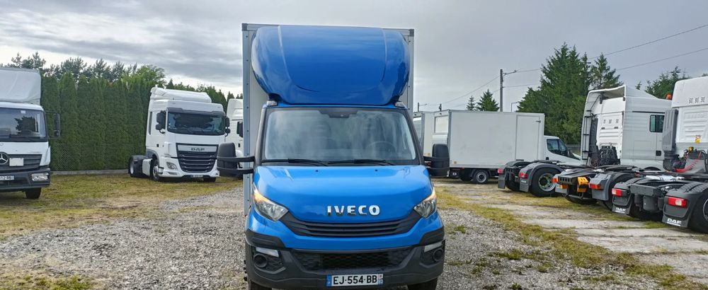 Iveco Daily 70C18 - Box truck: picture 2 Iveco Daily 70C18 - Box truck: picture 2