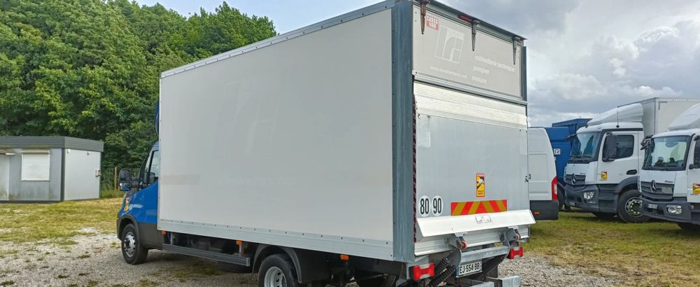 Iveco Daily 70C18 - Box truck: picture 5 Iveco Daily 70C18 - Box truck: picture 5