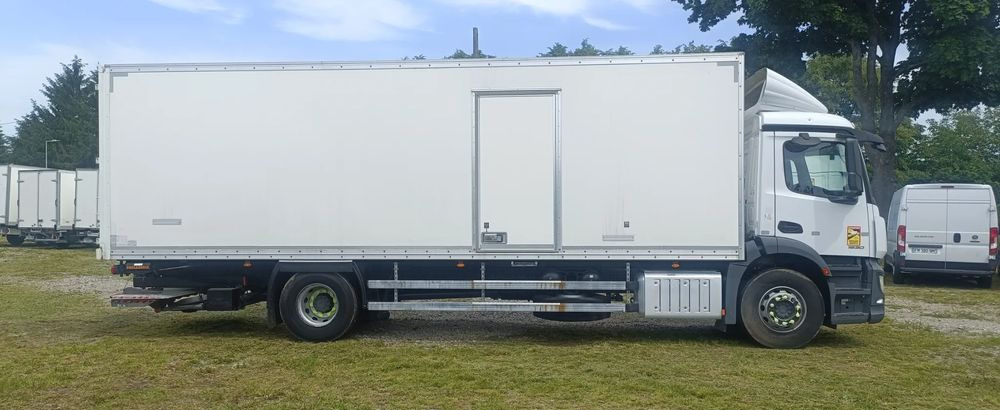 Mercedes-Benz Antos - Refrigerated truck: picture 4 Mercedes-Benz Antos - Refrigerated truck: picture 4