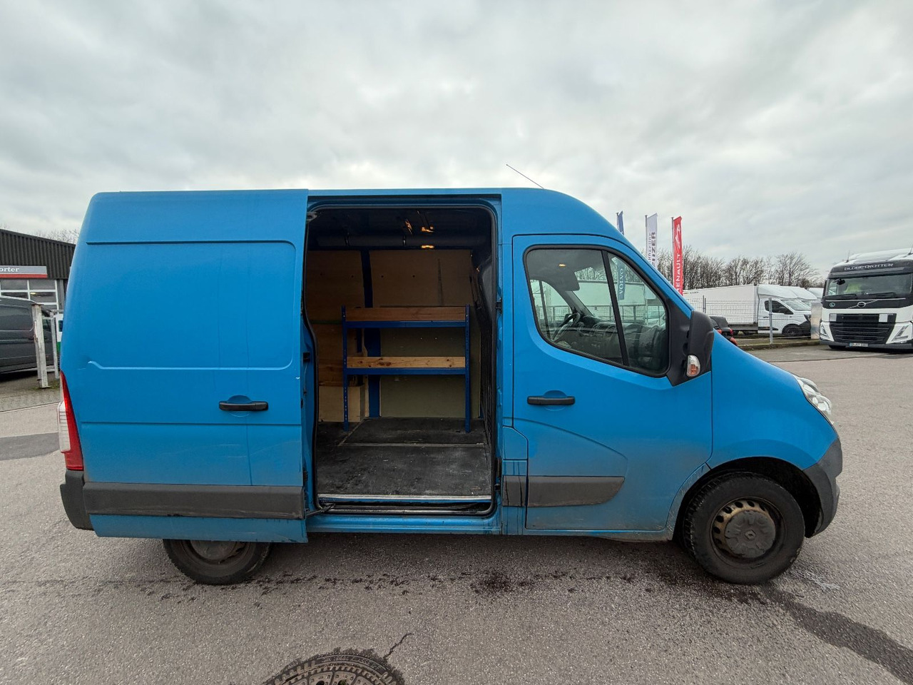 Panel van Renault Master L1H2: picture 11