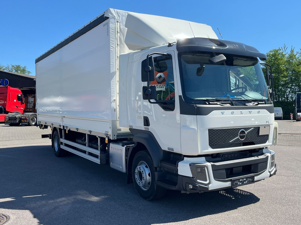Volvo FL 16.280 Junge Schiebeplane - Curtain side truck: picture 3 Volvo FL 16.280 Junge Schiebeplane - Curtain side truck: picture 3