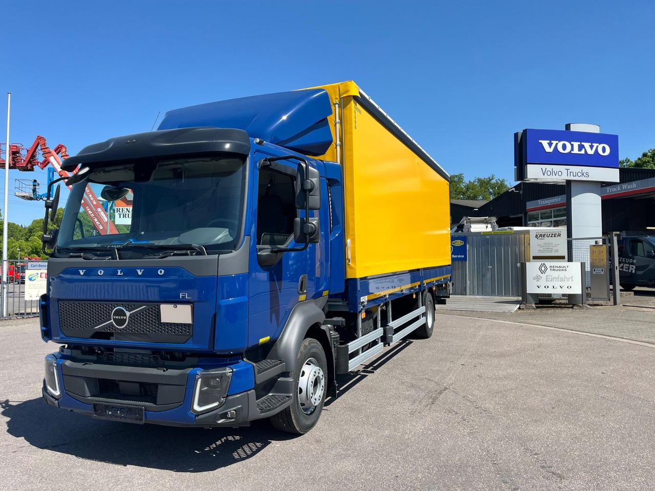 Volvo FL14.245 Junge Schiebeplane - Curtain side truck: picture 1 Volvo FL14.245 Junge Schiebeplane - Curtain side truck: picture 1