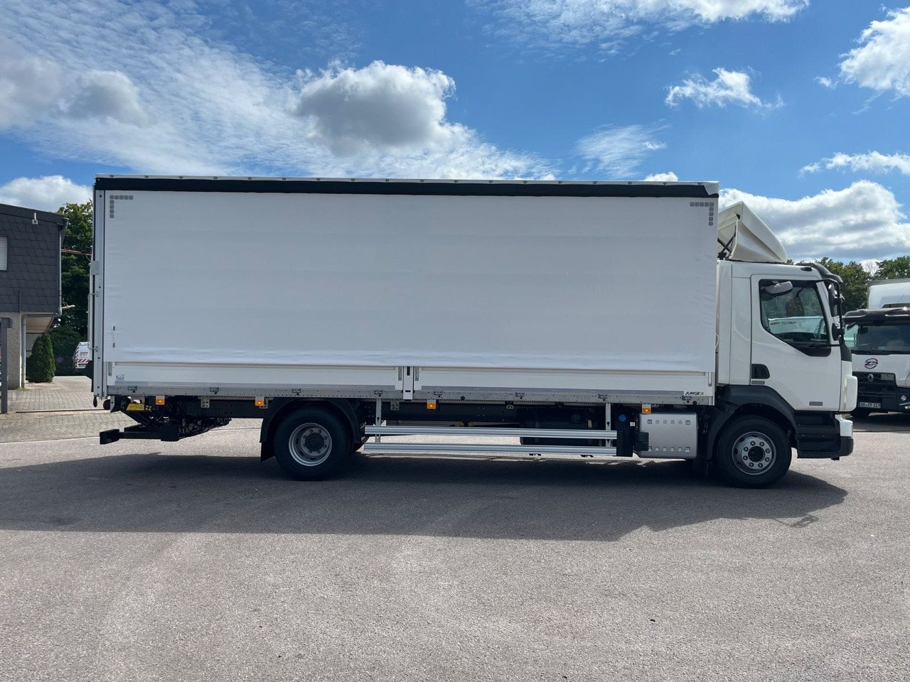 Volvo FL16.280 Junge Schiebeplane - Curtain side truck: picture 4 Volvo FL16.280 Junge Schiebeplane - Curtain side truck: picture 4