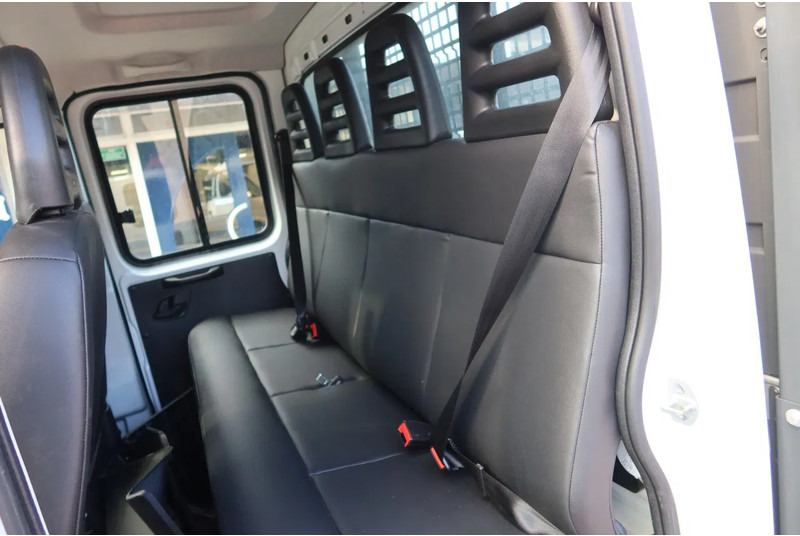 Iveco Daily 35C16 HI Matic Dubbele cabine open 7 persoons uitvoering. Dubbel lucht achter as. 3.0 L motor - Commercial vehicle, Crew cab van: picture 5 Iveco Daily 35C16 HI Matic Dubbele cabine open 7 persoons uitvoering. Dubbel lucht achter as. 3.0 L motor - Commercial vehicle, Crew cab van: picture 5
