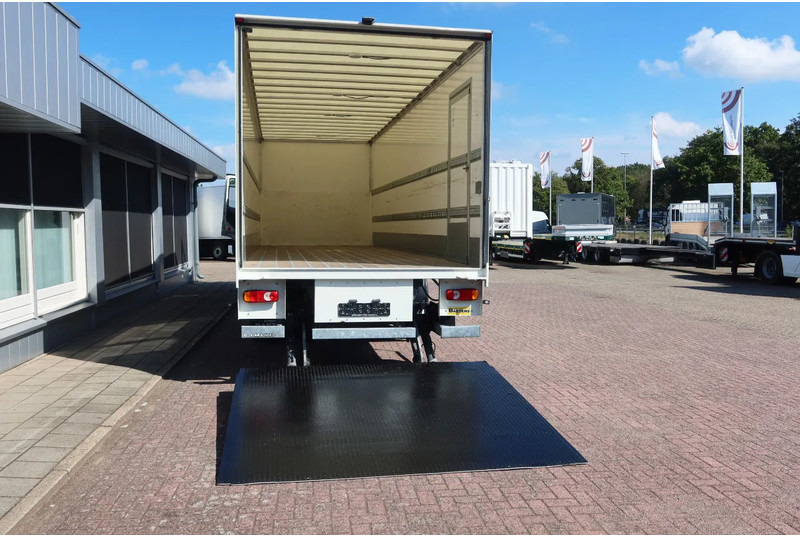 DAF CF 290 FA Bak + Dhollandia klep 2000 KG - Box truck: picture 4 DAF CF 290 FA Bak + Dhollandia klep 2000 KG - Box truck: picture 4
