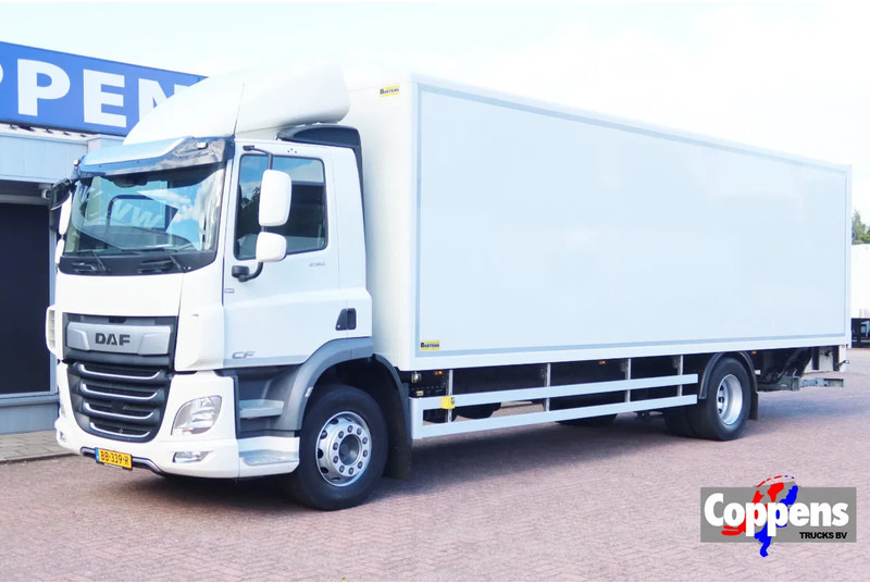 DAF CF 290 FA Bak + klep Dhollandia 2000 kg - Box truck: picture 1 DAF CF 290 FA Bak + klep Dhollandia 2000 kg - Box truck: picture 1