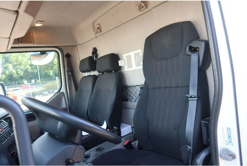 Box truck DAF LF 210 FA Bakwagen + Dhollandia 2000 kg klep extra accu set, 3x bindrail + stang.: picture 6