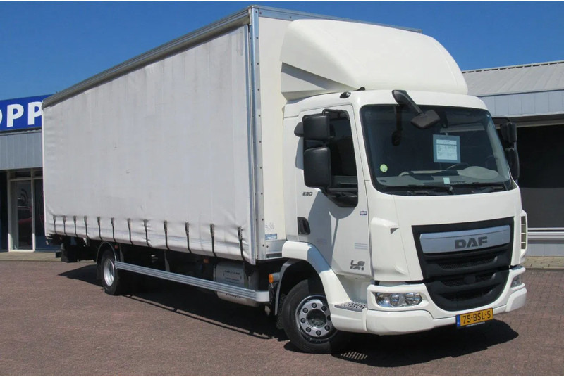 DAF LF 250 250 bak + klep + schuifzeil E6 - Curtain side truck: picture 2 DAF LF 250 250 bak + klep + schuifzeil E6 - Curtain side truck: picture 2