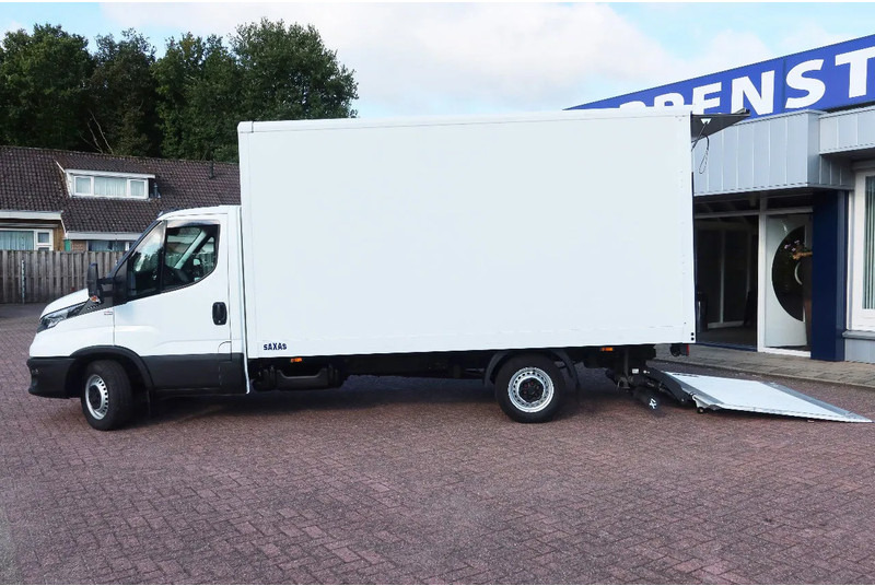 Iveco Daily 35S16 Bakwagen + Laadklep 750kg - Closed box van: picture 2 Iveco Daily 35S16 Bakwagen + Laadklep 750kg - Closed box van: picture 2