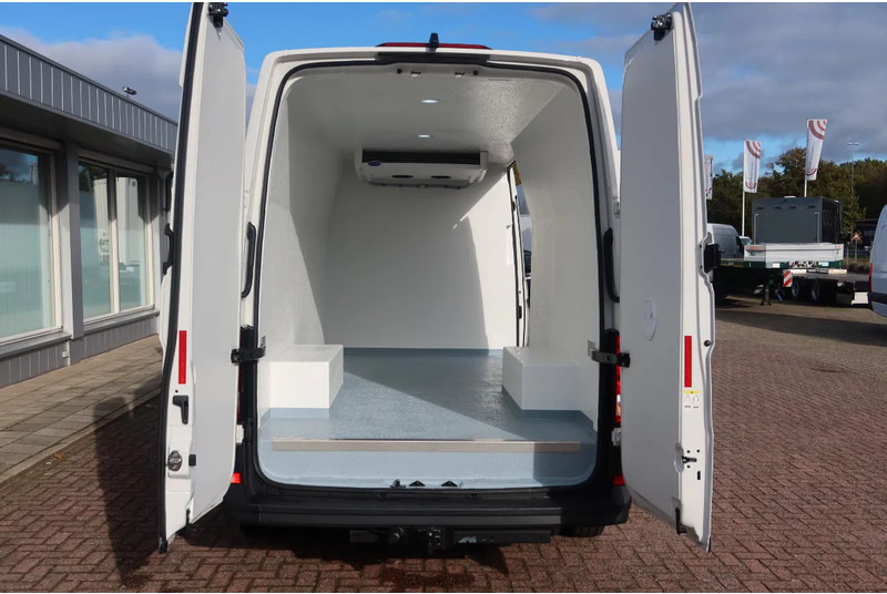 MAN TGE 50.160 Koel/Vries/Verwarmen + nachtaansluiting Carrier Xarios 350 L4/H2 automaat. Dubbel lucht. - Refrigerated delivery van: picture 3 MAN TGE 50.160 Koel/Vries/Verwarmen + nachtaansluiting Carrier Xarios 350 L4/H2 automaat. Dubbel lucht. - Refrigerated delivery van: picture 3