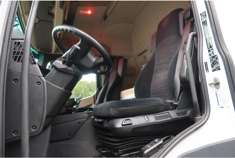 Mercedes-Benz Actros 1924 L Bak + Dhollandia klep 2000 KG + extra accu set. - Box truck: picture 5 Mercedes-Benz Actros 1924 L Bak + Dhollandia klep 2000 KG + extra accu set. - Box truck: picture 5