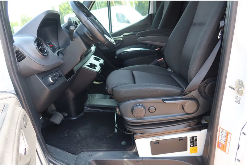 Mercedes-Benz Sprinter 317 Koel/Vries L2/H2 220 Volt stekker - Refrigerated delivery van: picture 5 Mercedes-Benz Sprinter 317 Koel/Vries L2/H2 220 Volt stekker - Refrigerated delivery van: picture 5