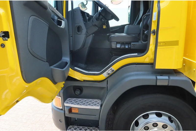 Box truck Scania P250 4x2 Bakwagen+Klep E6 Dhollandia 1500 kg: picture 7