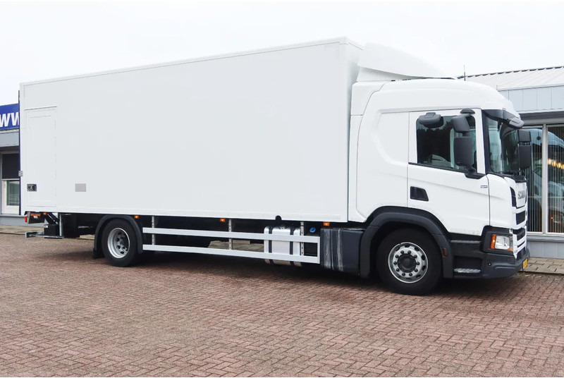 Scania P250 Bak+Dhollandia 2.000 kg 4x2 6 Cilinder - Box truck: picture 3 Scania P250 Bak+Dhollandia 2.000 kg 4x2 6 Cilinder - Box truck: picture 3