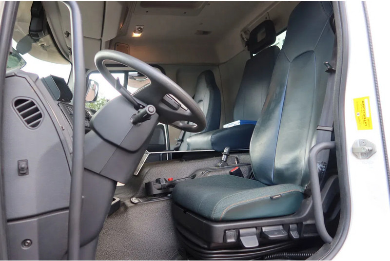 Volvo FE FE 320 6x2 Portaal VDL Systeem - Skip loader truck: picture 5 Volvo FE FE 320 6x2 Portaal VDL Systeem - Skip loader truck: picture 5