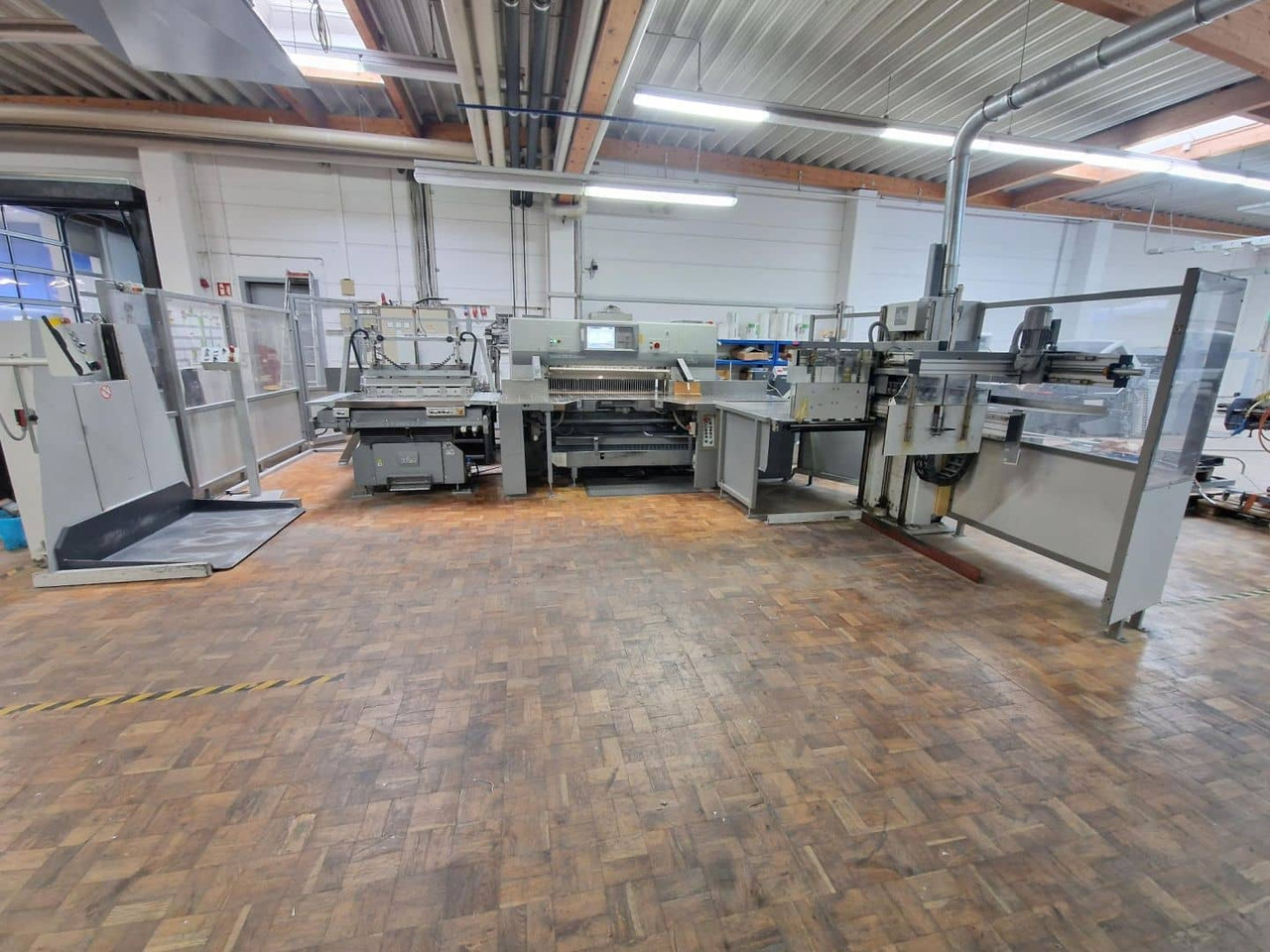Polar 137XT-AT - Paper cutting machine: picture 1 Polar 137XT-AT - Paper cutting machine: picture 1