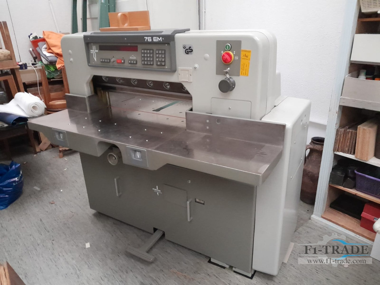 Polar 76 EM - Paper cutting machine: picture 1 Polar 76 EM - Paper cutting machine: picture 1