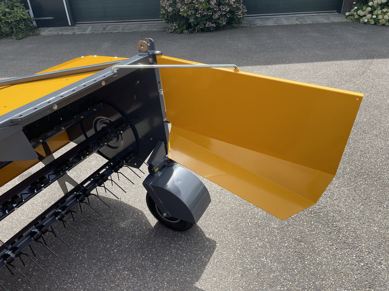 ELHO TR300 - Tedder/ Rake: picture 4 ELHO TR300 - Tedder/ Rake: picture 4