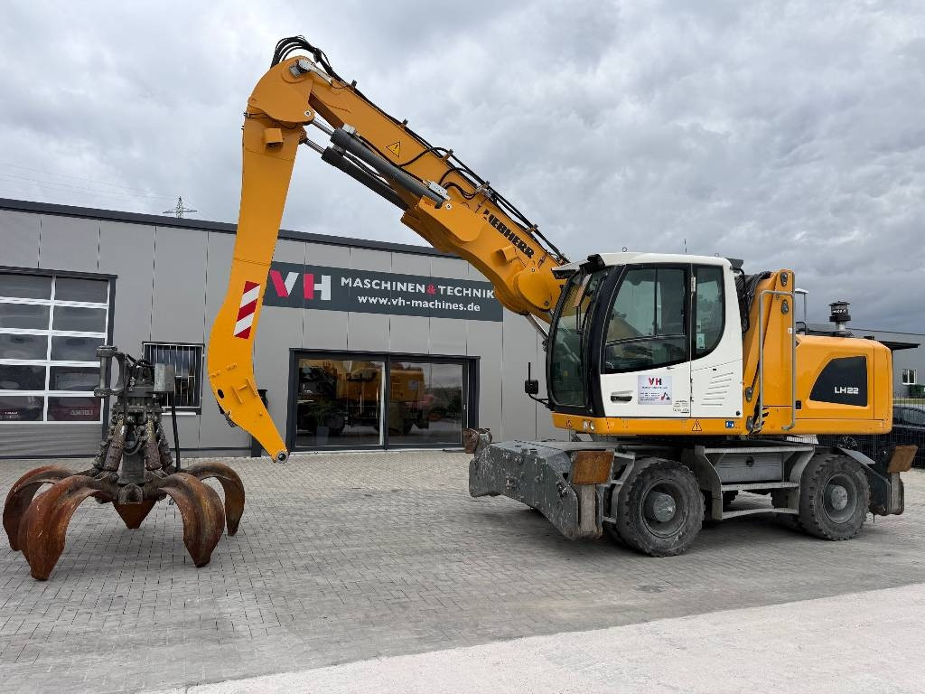Liebherr LH 22 - Material handler: picture 1 Liebherr LH 22 - Material handler: picture 1