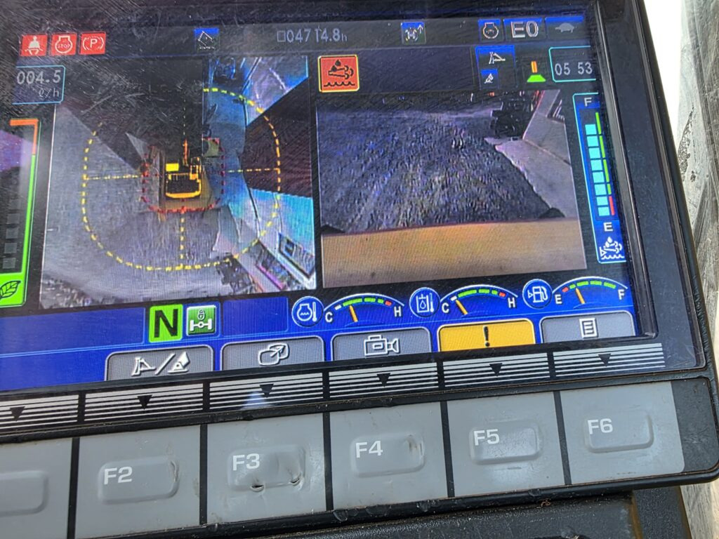 Wheel excavator KOMATSU PW148-11: picture 11