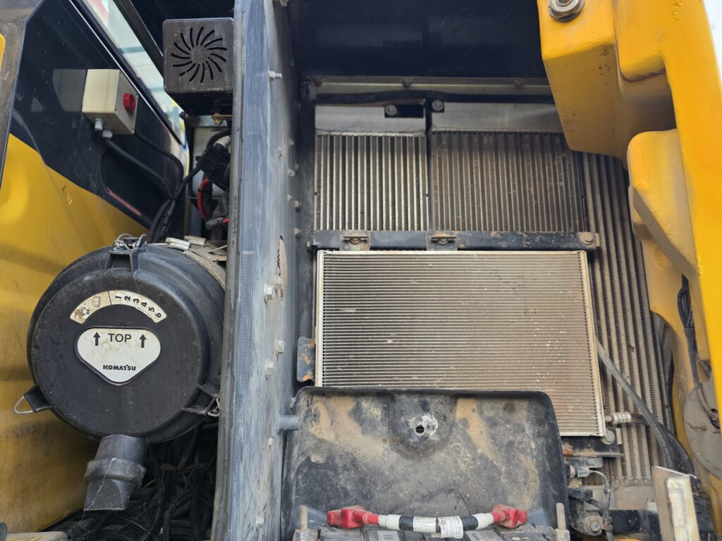 Wheel excavator KOMATSU PW148-11: picture 7