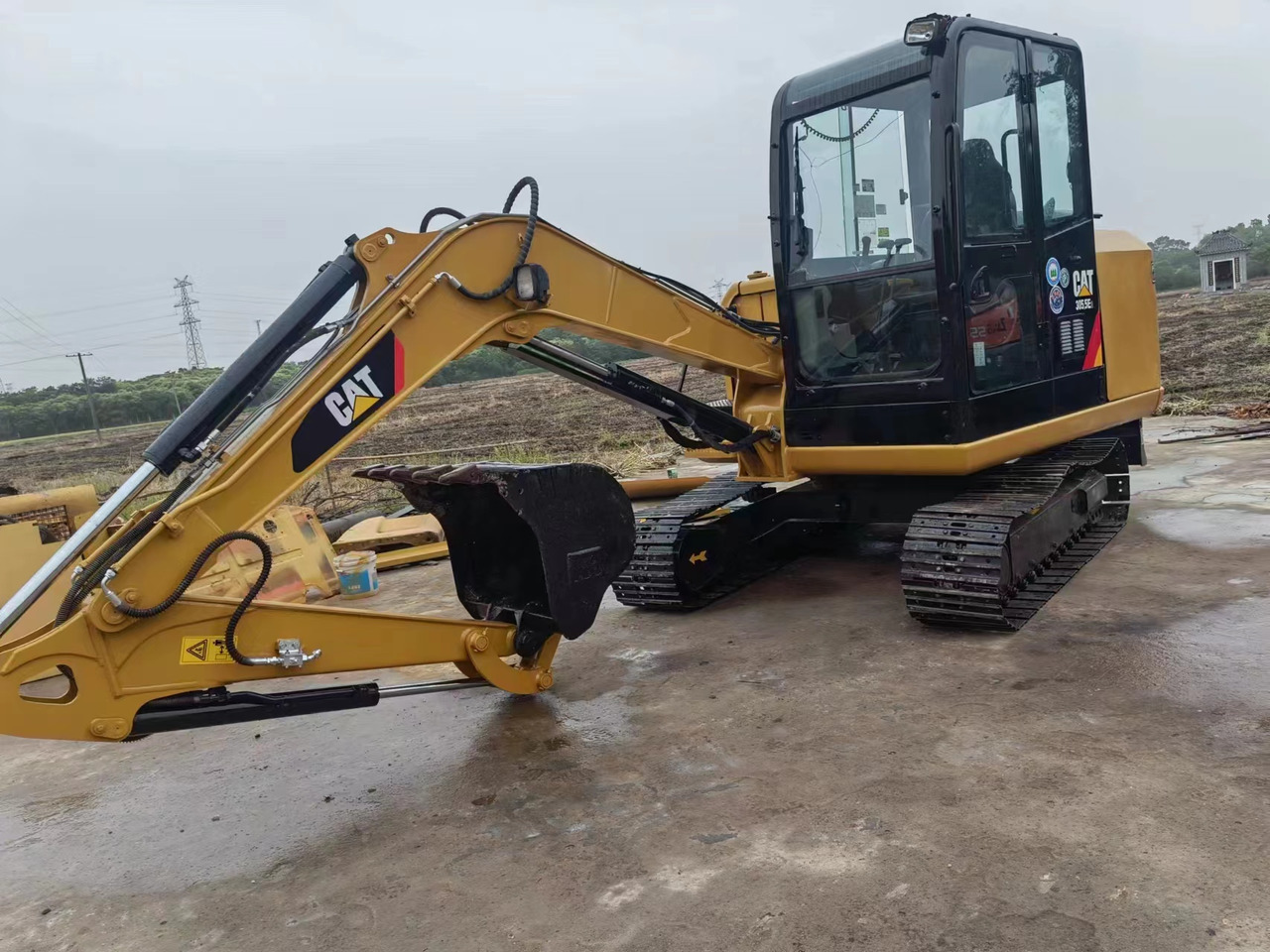 CATERPILLAR 305.5E - Mini excavator: picture 1 CATERPILLAR 305.5E - Mini excavator: picture 1
