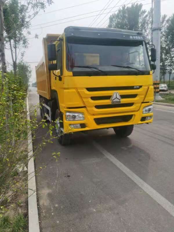Howo Sinotruck - Tipper: picture 1 Howo Sinotruck - Tipper: picture 1